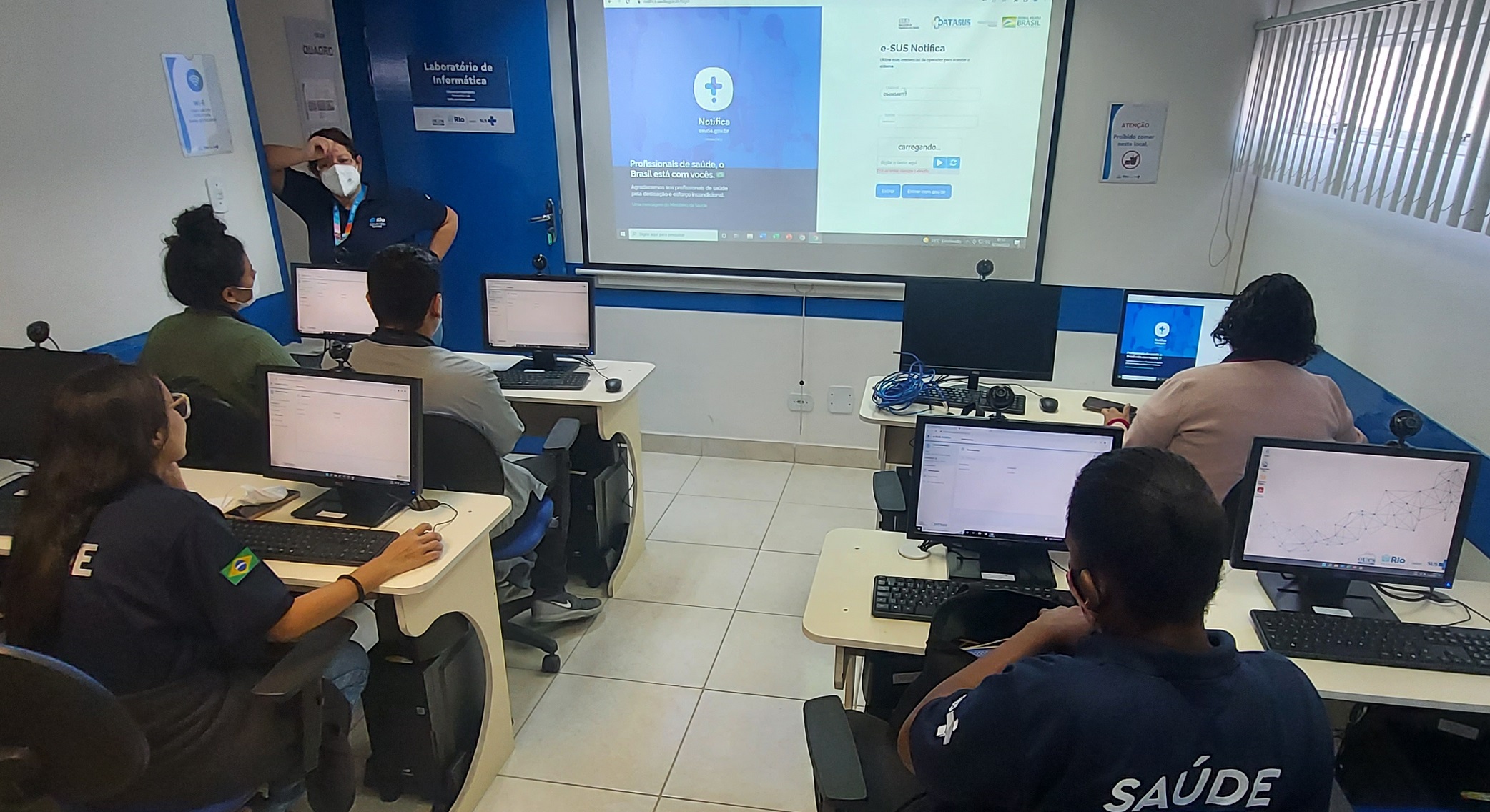 Força-tarefa para o combate ao COVID