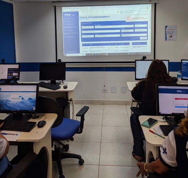 Apresentação da plataforma de acompanhamento do Programa Cartão Família Carioca