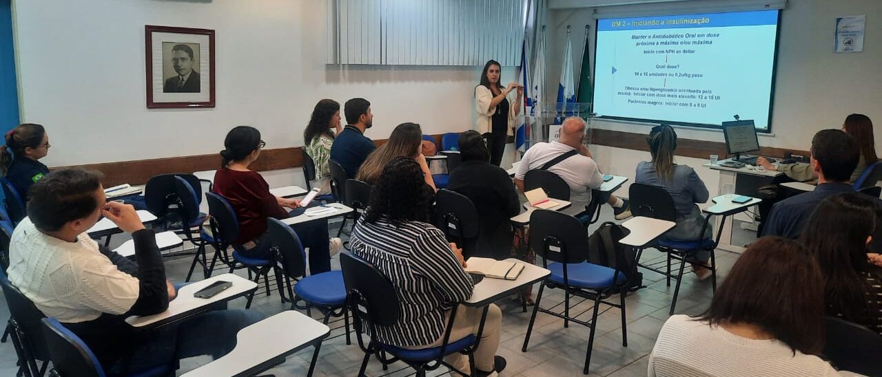 Treinamento em Insulinização para Médicos e Enfermeiros da AP 2.1