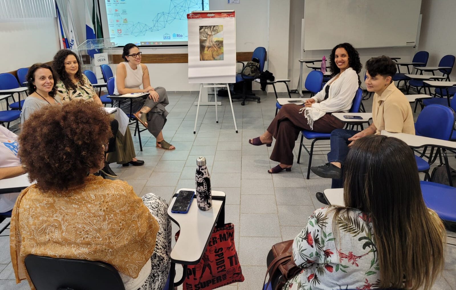 Oficina “Vida, Memória e Cotidiano: Celebrando as Versões Femininas na Jornada da Samaúma”