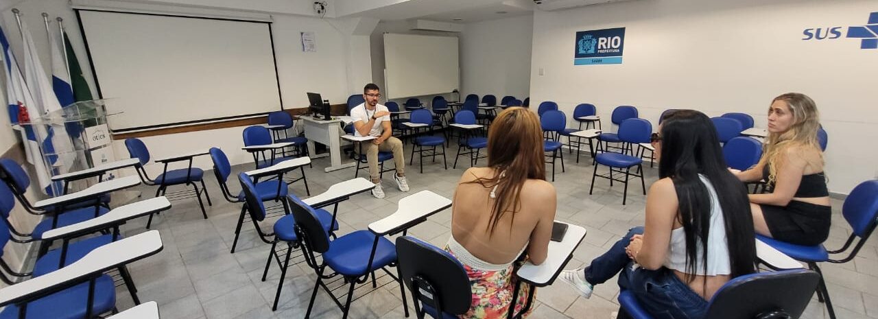 Roda De Conversa Com Acompanhantes Profissionais De Copacabana Sobre Saúde Sexual