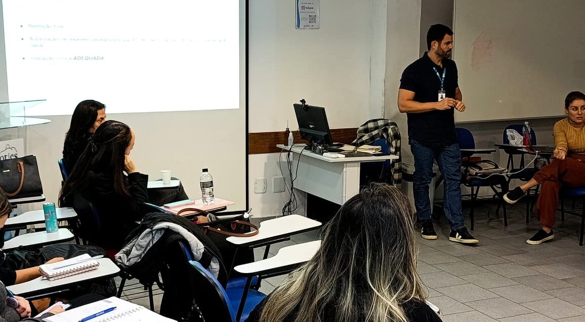 Reunião com os Responsáveis Técnicos (RTs) médicos e enfermeiros da AP 2.1