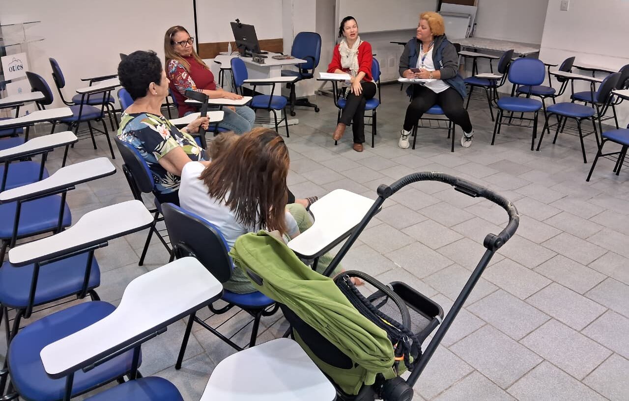 Grupo de Escuta Compartilhada “Palavras que Abraçam” do CMS João Barros Barreto