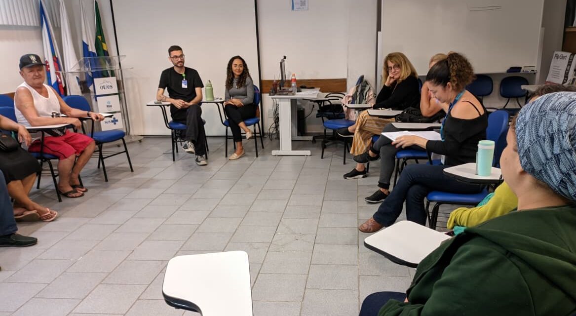 Grupo de Escuta Compartilhada “Palavras que Abraçam” do CMS João Barros Barreto