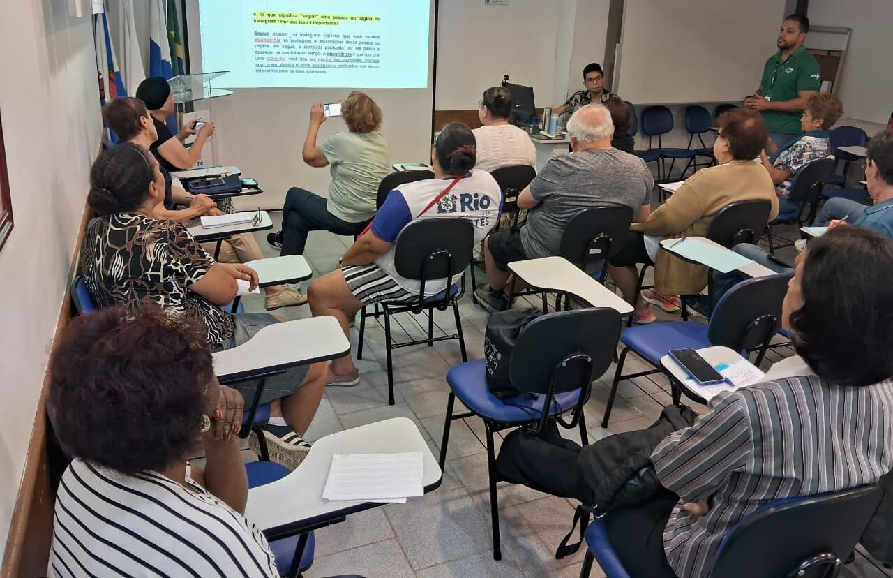 Curso de Mídias Digitais para Idosos