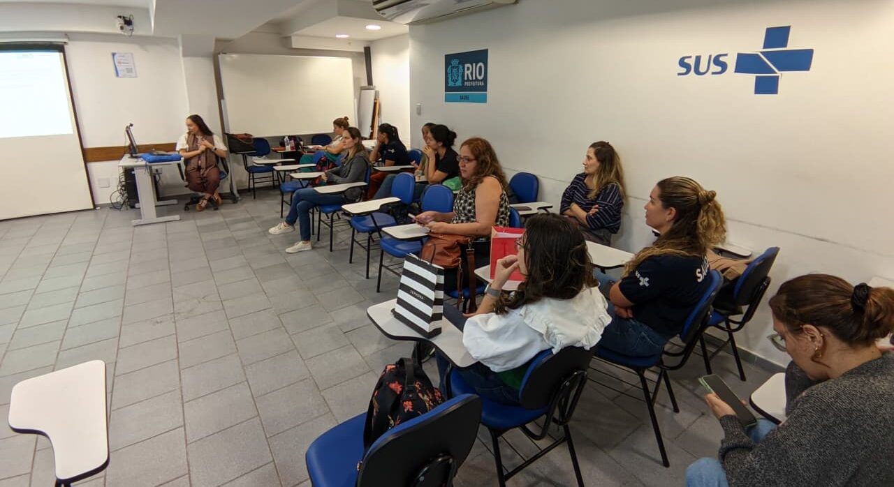 Reunião com os Responsáveis Técnicos (RTs) enfermeiros e médicos da AP 2.1