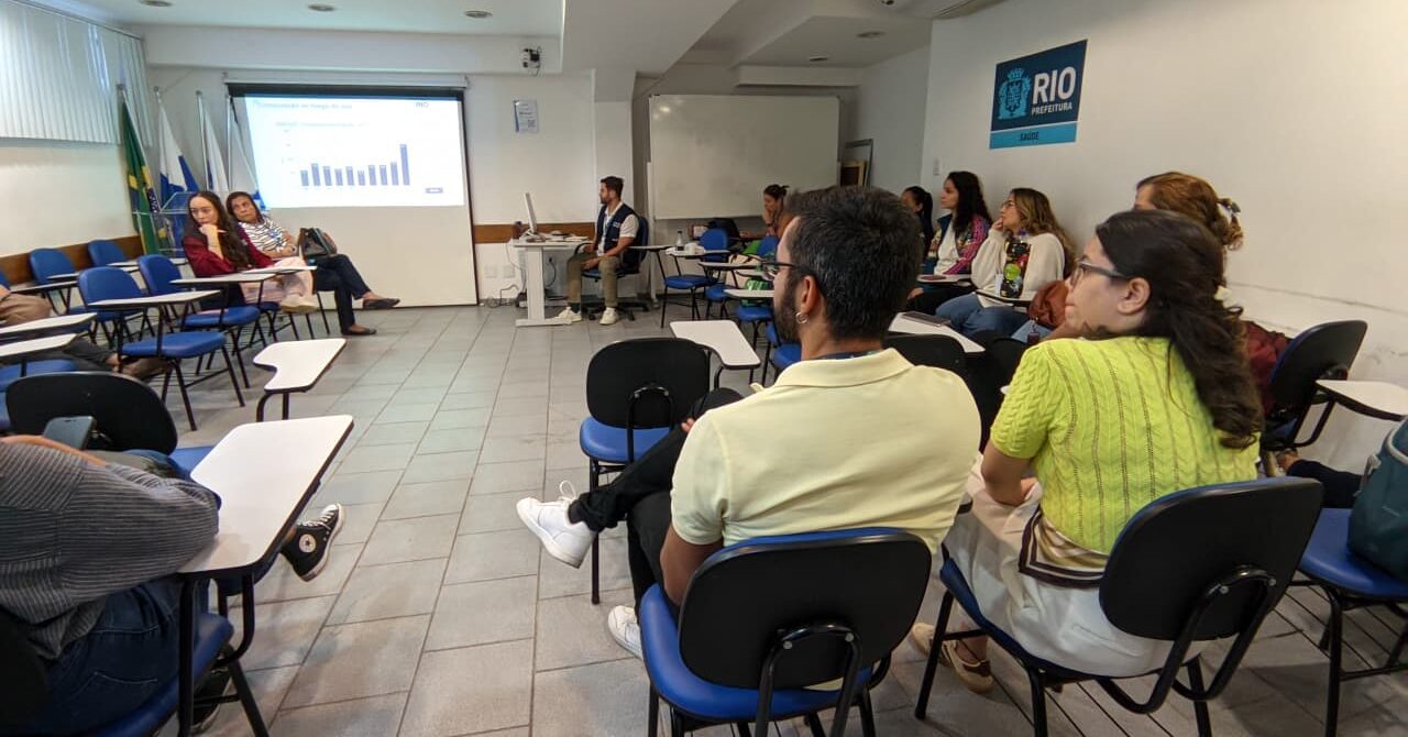 Reunião com os Responsáveis Técnicos (RTs) enfermeiros e médicos da AP 2.1