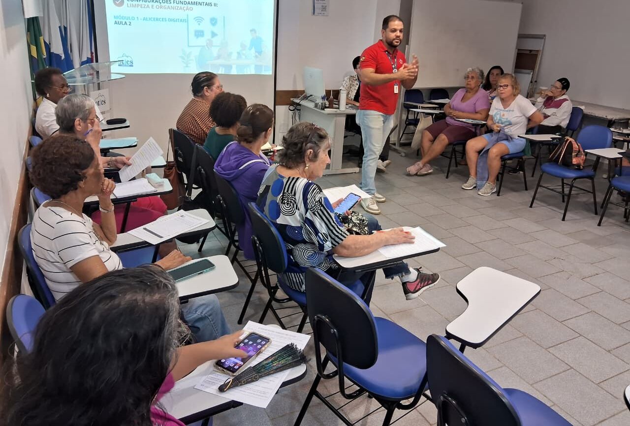 Curso de Mídias Digitais para Idosos