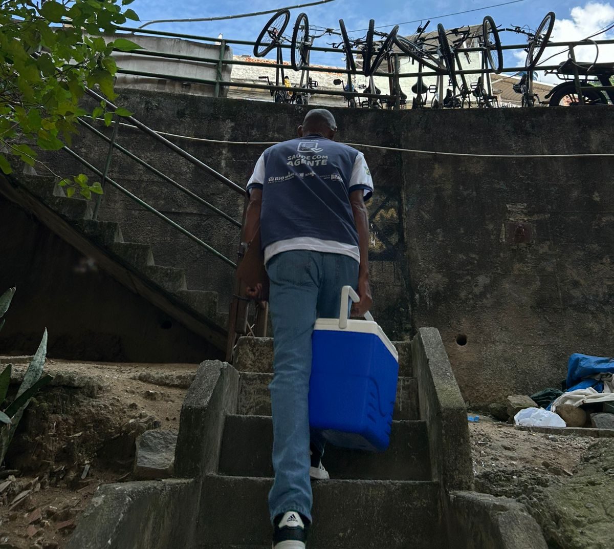 Vacinação de Influenza e Covid para Idosos Acamados – Equipe Poti