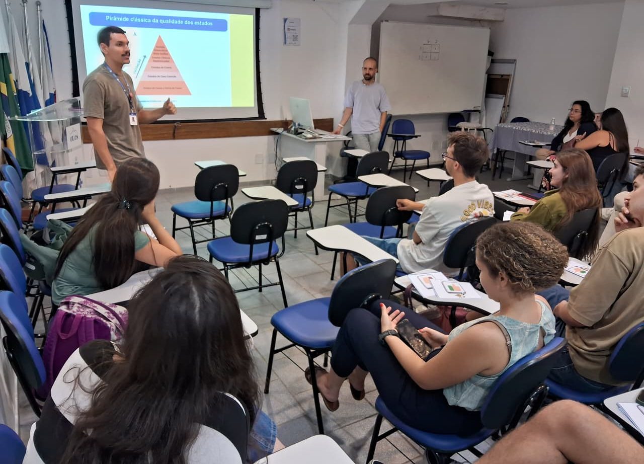 Aula R2 – Interpretação Crítica de Evidências Científicas (PRMFC)