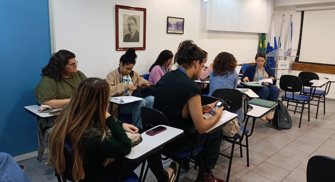 Aula de Residência Uniprofissional de Medicina Veterinária em Vigilância Sanitária