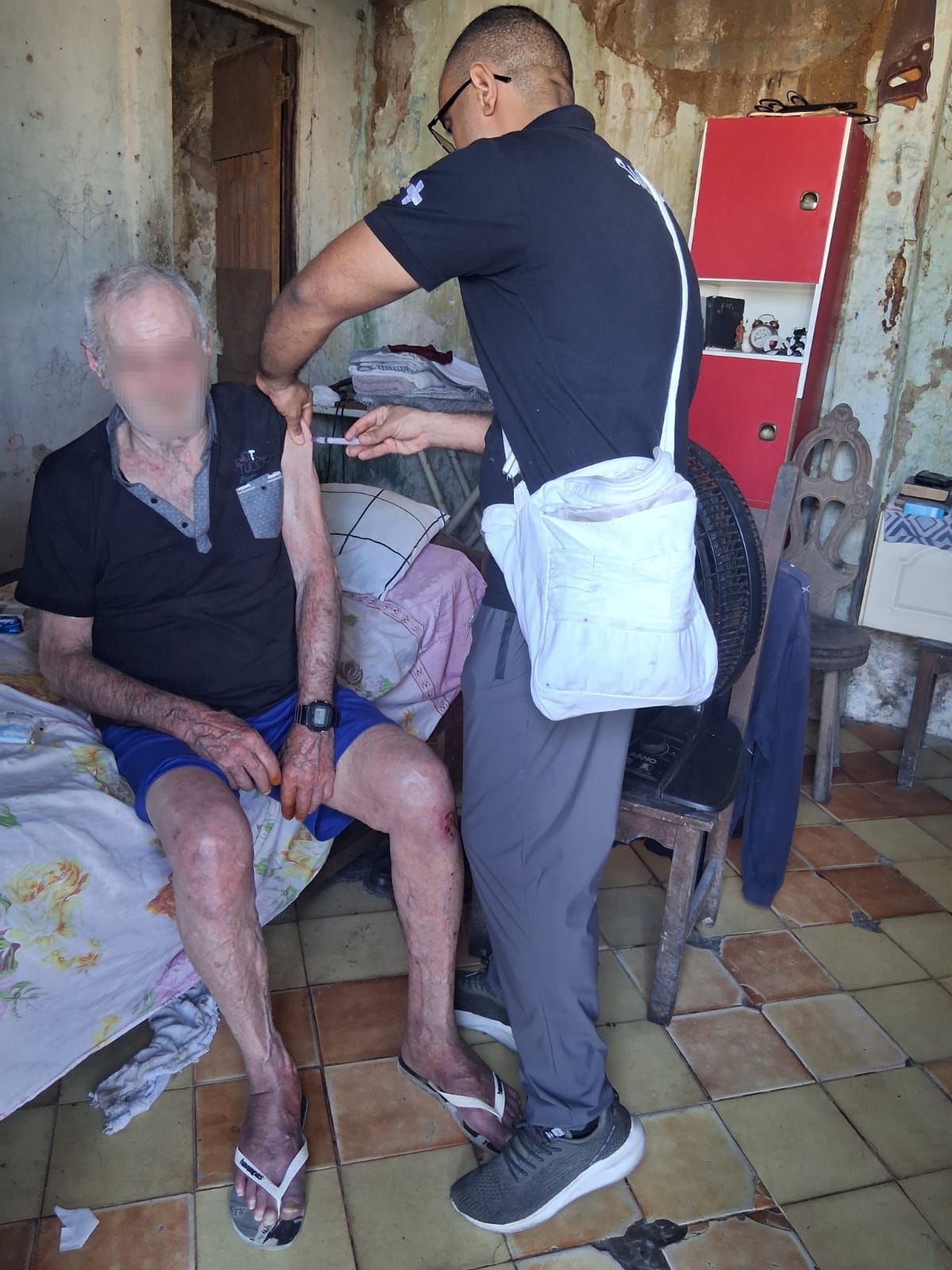 Vacinação de Influenza, Covid e Pneumo 23 para Idosos Acamados – Equipe Apoena