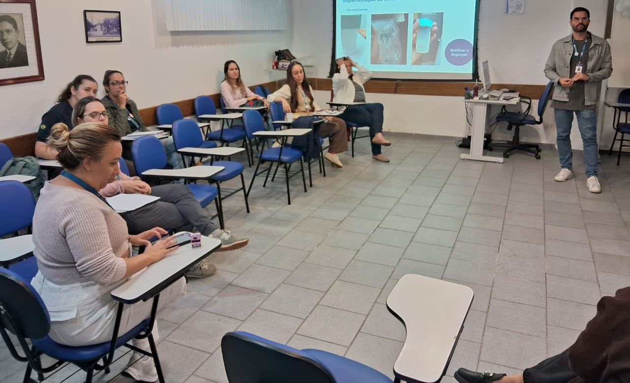 Reunião com os Responsáveis Técnicos (RTs) enfermeiros e médicos da AP 2.1