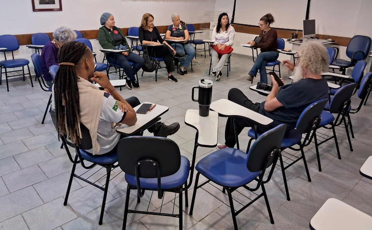 Grupo de Escuta Compartilhada “Palavras que Abraçam” do CMS João Barros Barreto